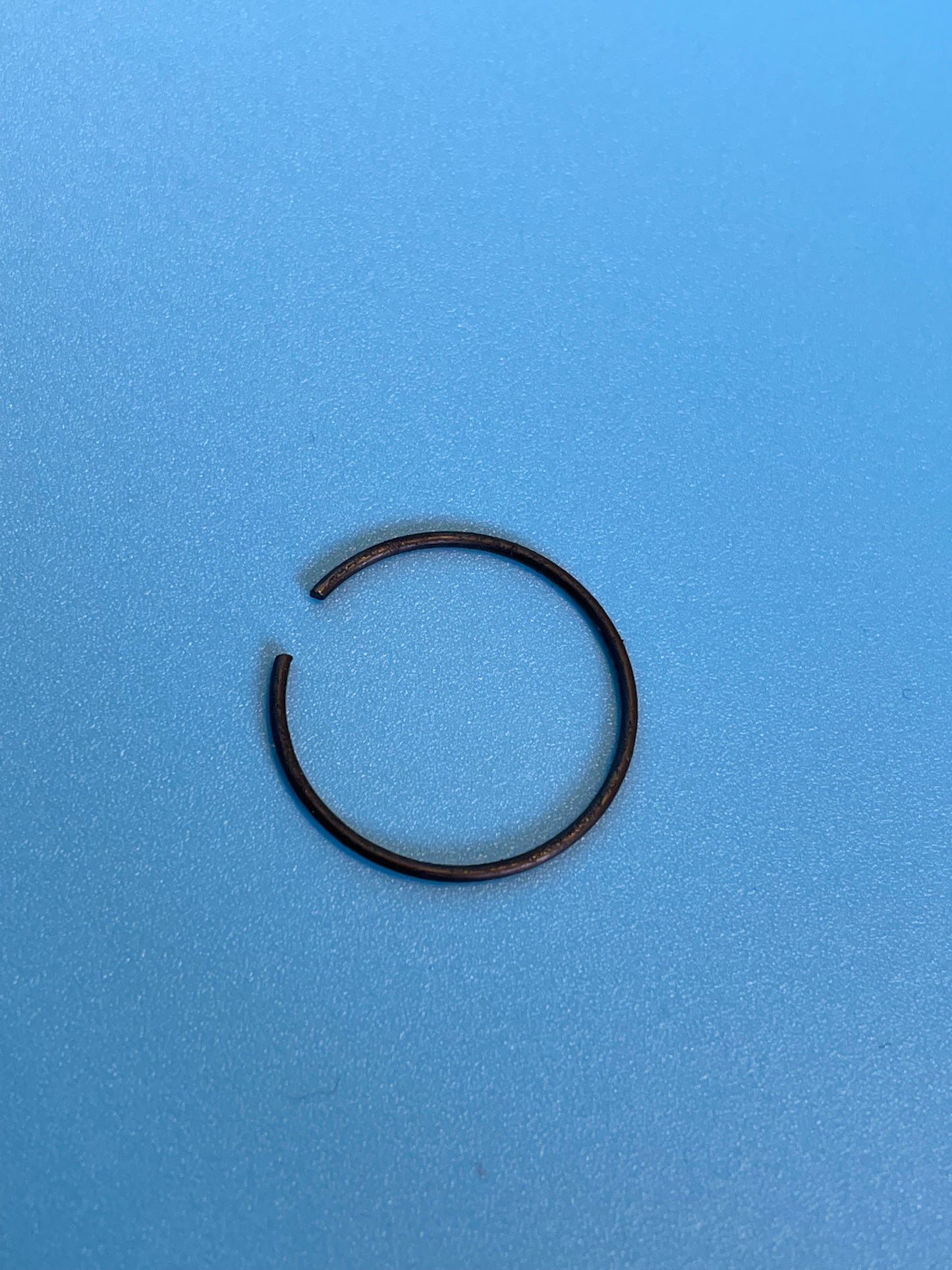 Output Shaft CirClip 5spd BMW Airhead - 23 21 1 235 006