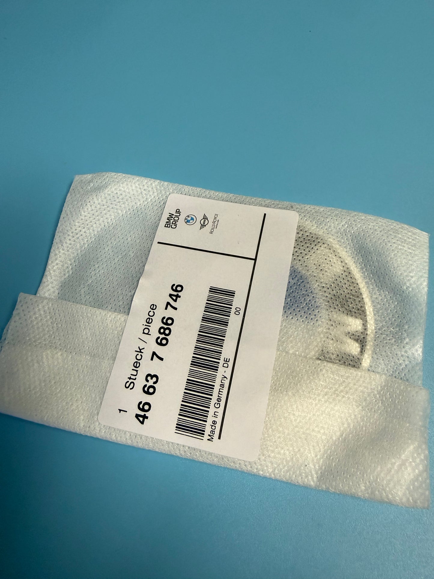 BMW Roundel 70mm - 46 63 7 686 746