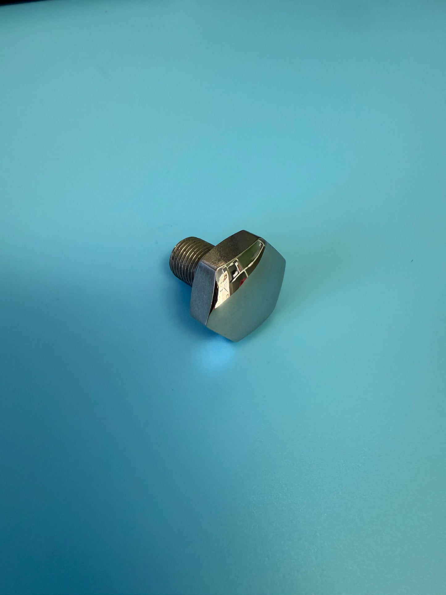 Bolt Top Plate R26-R69S - 31 41 2 000 343