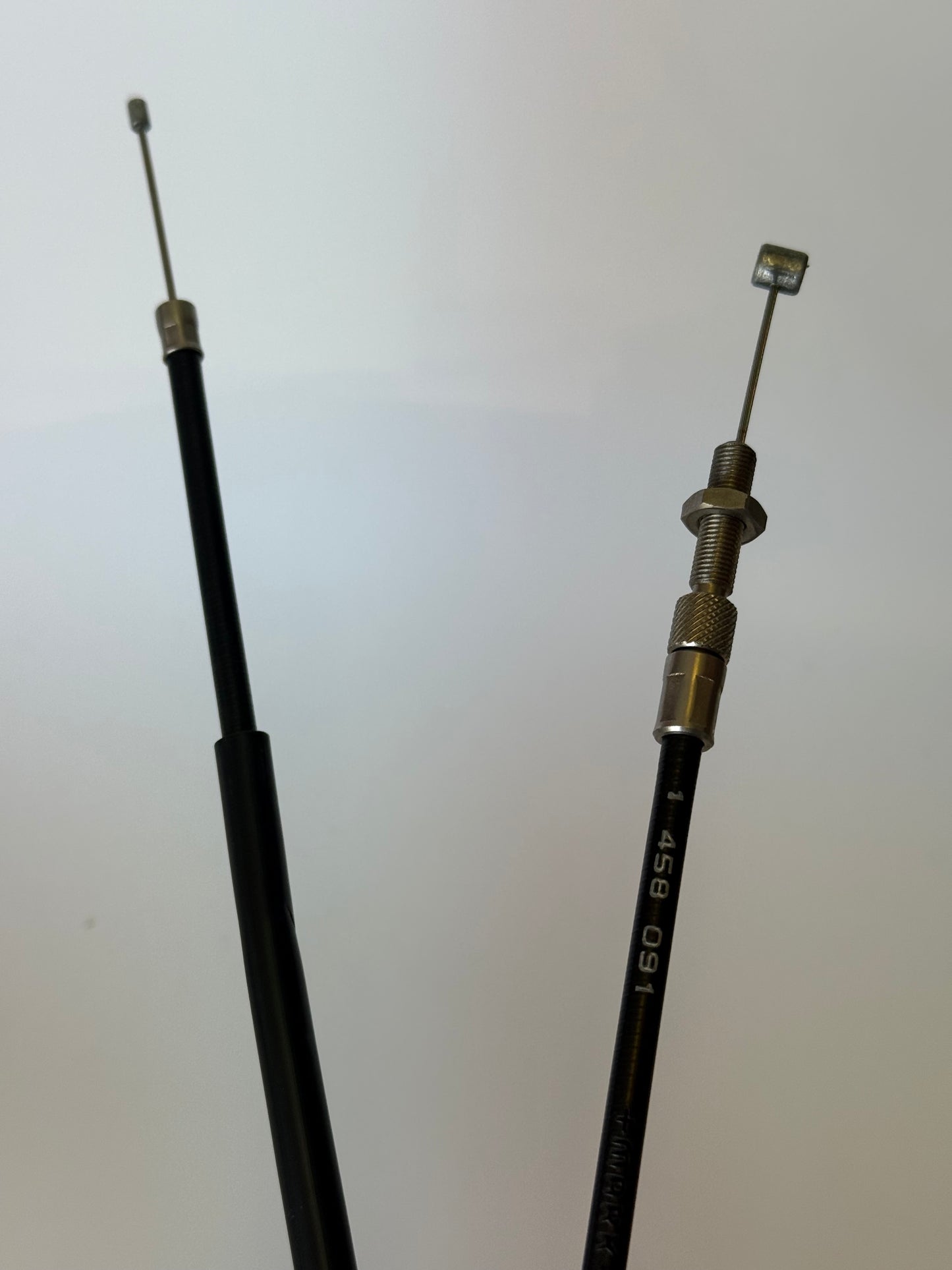 THROTTLE CABLE RIGHT -BMW  R80-R100 - 1988-199532 73 1 458 091