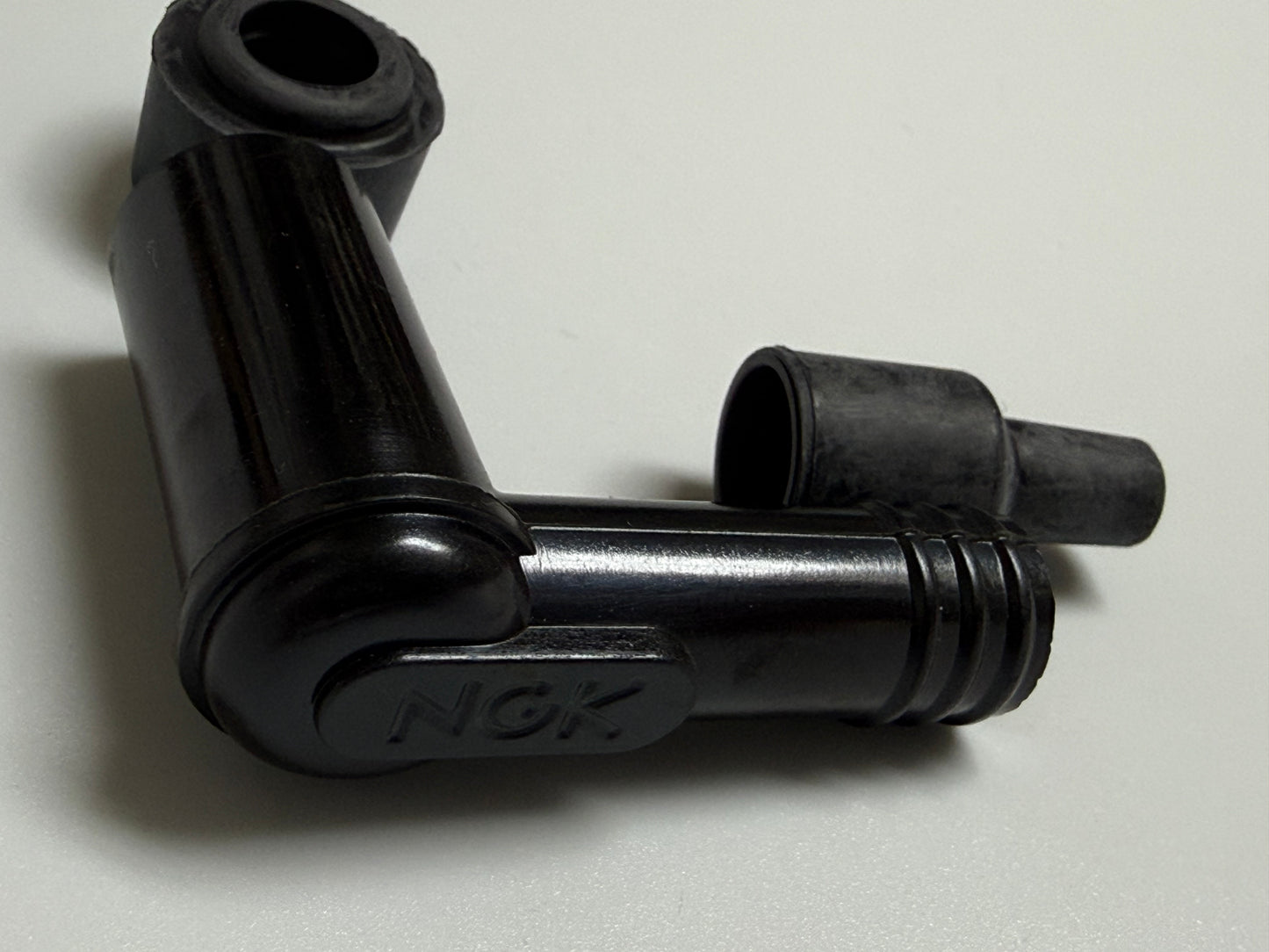 NGK LB05F - 5kohm Sparkplug Cap