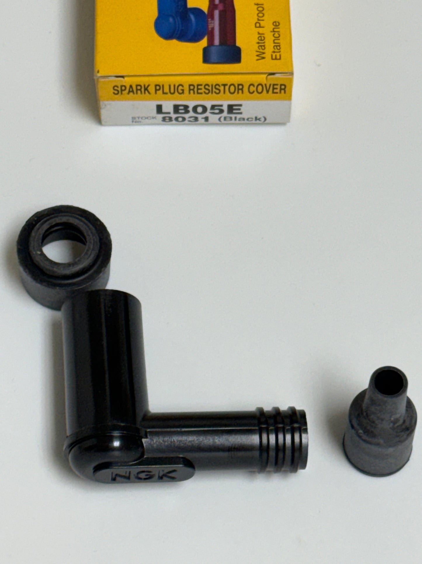 NGK LB05E - 5kohm Sparkplug Cap